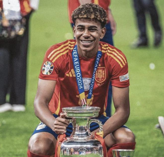 连续5个英超客场送助攻，B费成历史第五人